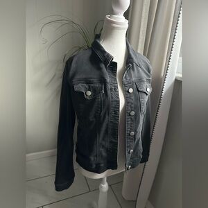 Stylish Black Denim Jacket for Women